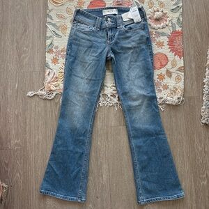 Hollister Women's Flare Jeans in Classic Blue